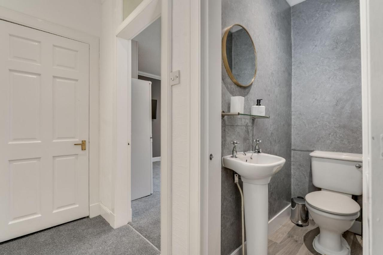 The Garden Flat, Loch Lomond Apartment Alexandria Ngoại thất bức ảnh