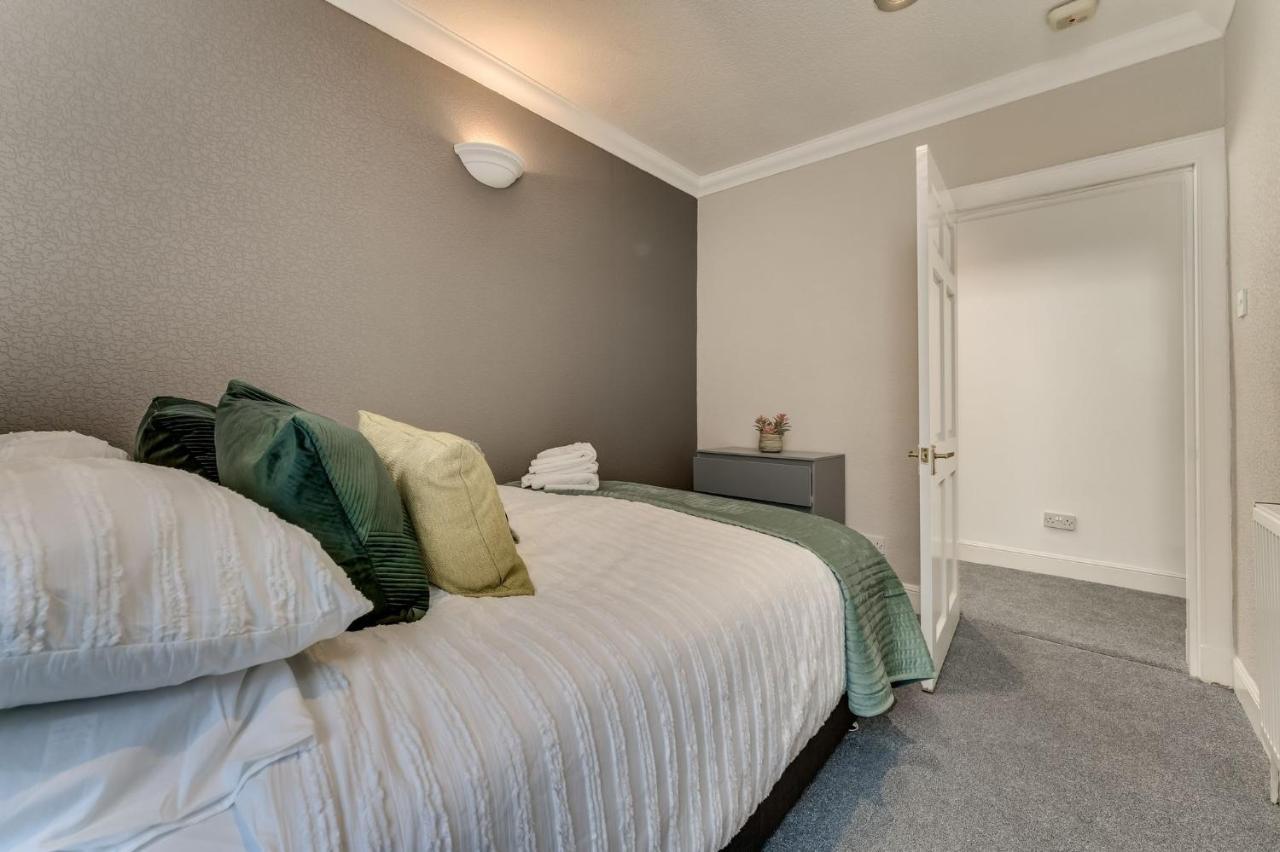 The Garden Flat, Loch Lomond Apartment Alexandria Ngoại thất bức ảnh